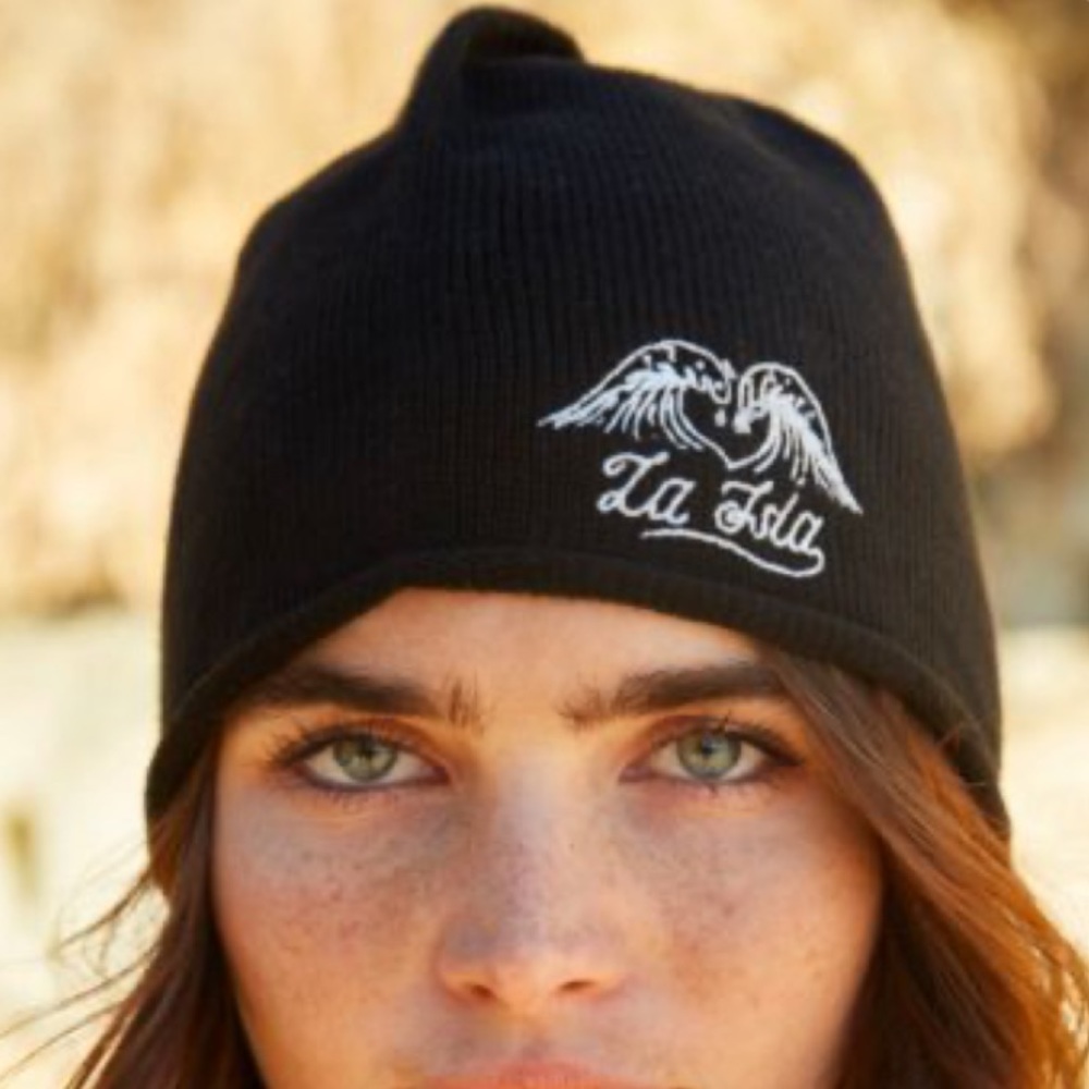 NWT La Isla Black Beanie